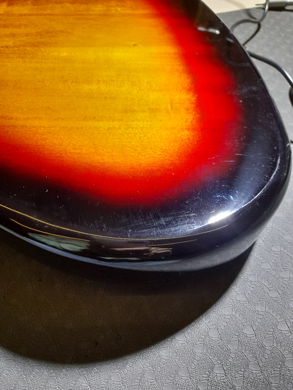 RETURVARE - Fender Squier Classic Vibe '60s Jazz El-Bas Fretless (Sunburst)