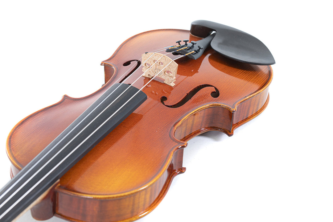 GEWA Violin Maestro 1 - 3/4 (Ready to play incl. violin case, carbon bow and Larsen Aurora strings)
