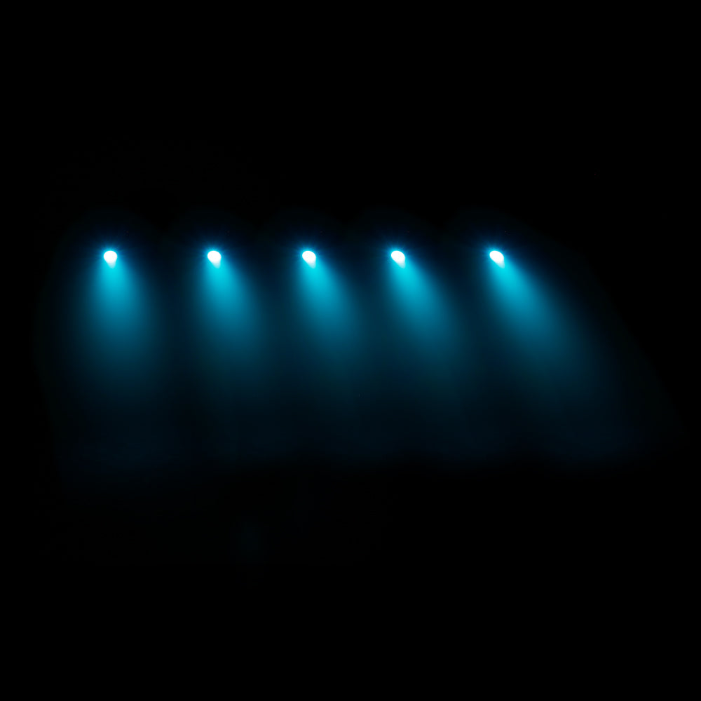 Cameo Q-SPOT 15 RGBW WH - Kompakt spotlys med 15W RGBW LED i hvidt kabinet