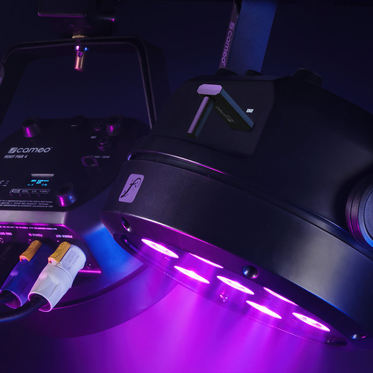 Cameo ROOT® PAR 6 SET 1 - Sæt inklusive 4 x CLROOTPAR6 inkl. IR-fjernbetjening (CLPFLAT1REMOTE)