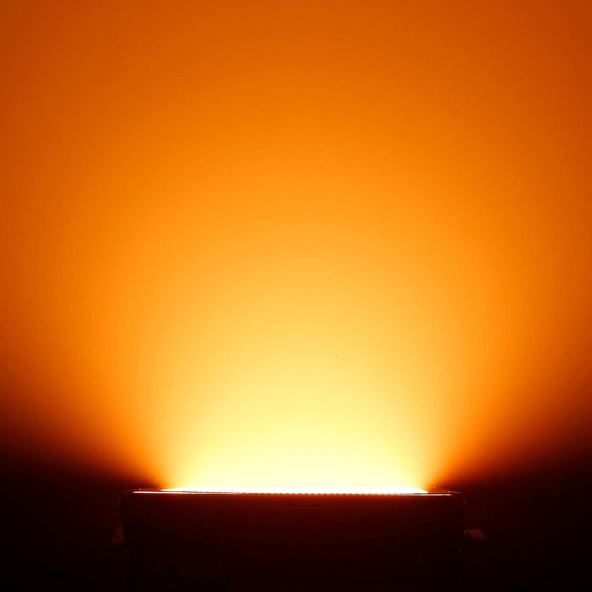 Cameo Thunder Wash 600 RGBW Strobelys