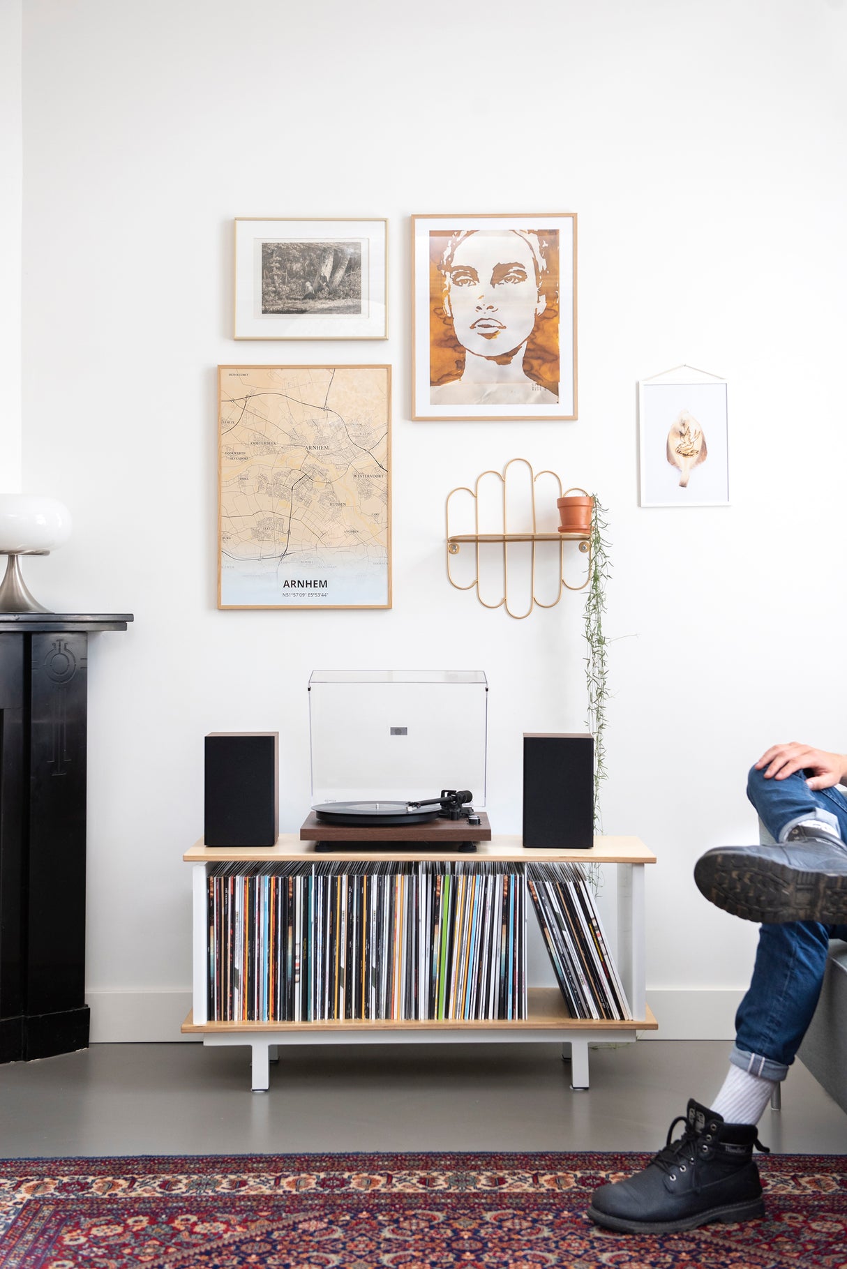 Crosley C62 Pladespiller m. Højttalere (Valnød)