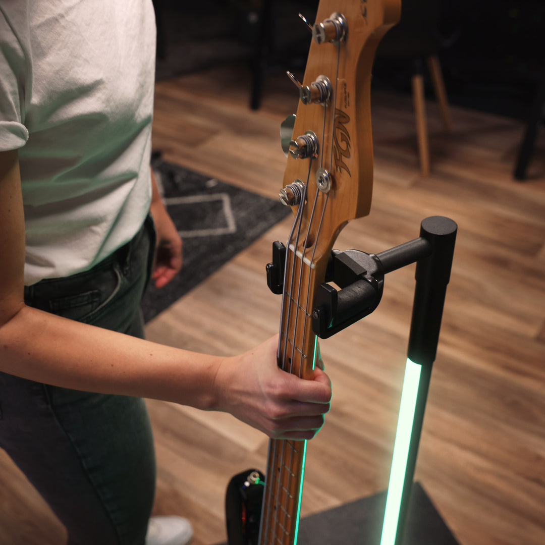 Gravity GS LS 01 NH B - Guitar GLOW-STAND®, Neckhug