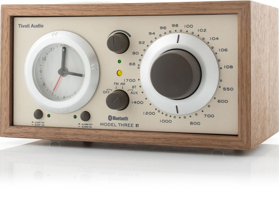 Tivoli Audio MODEL Three Minianlæg m. Bluetooth og USB (Valnød, Beige)