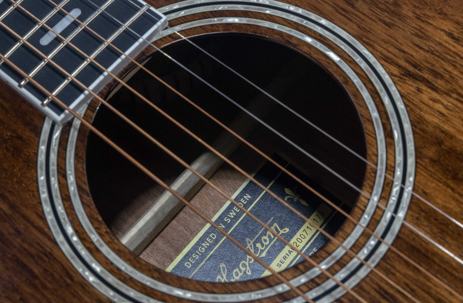 Hagstrom Mora Dreadnaught CE Western Guitar (Mahogni)