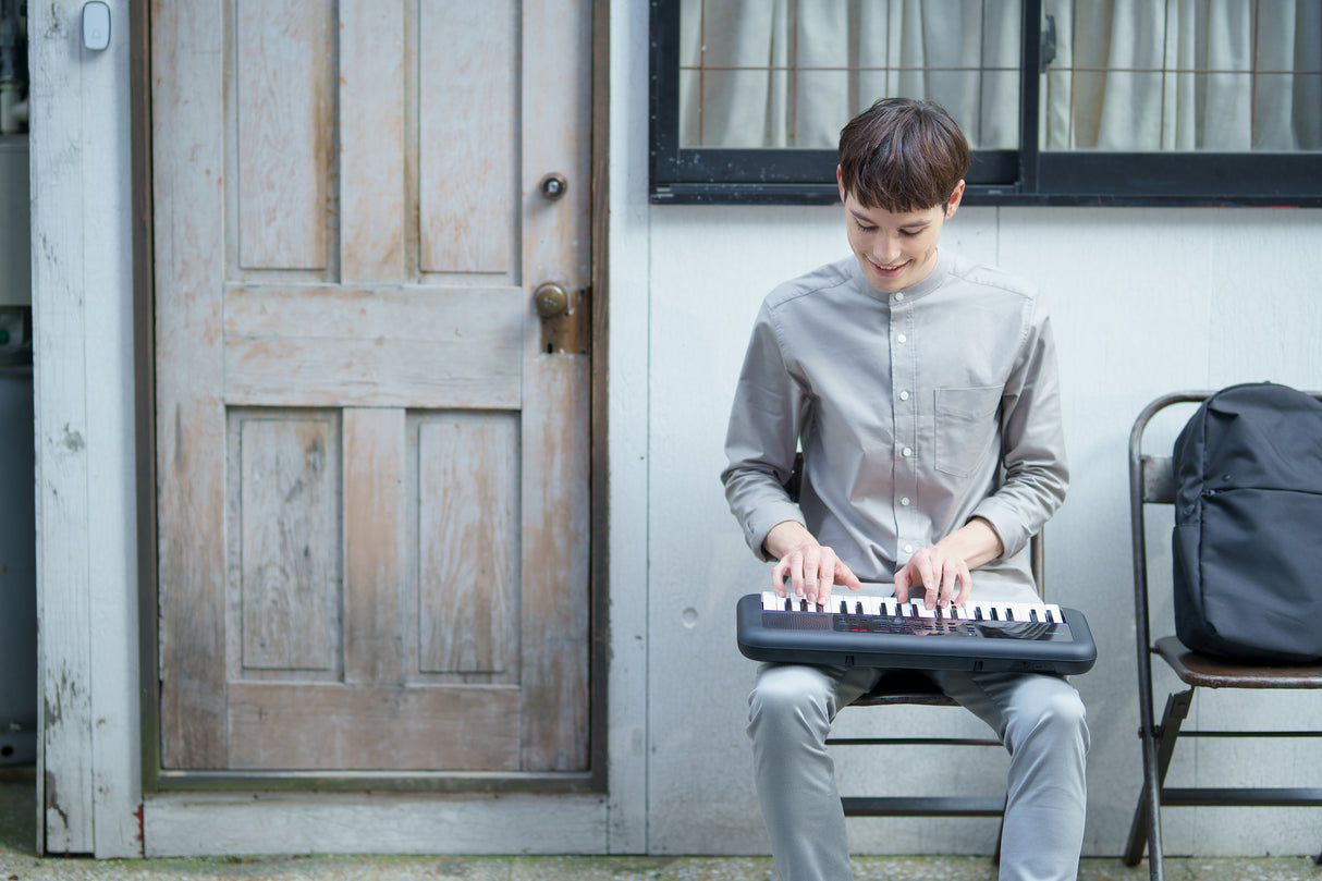 Yamaha PA50 Keyboard (Sort)