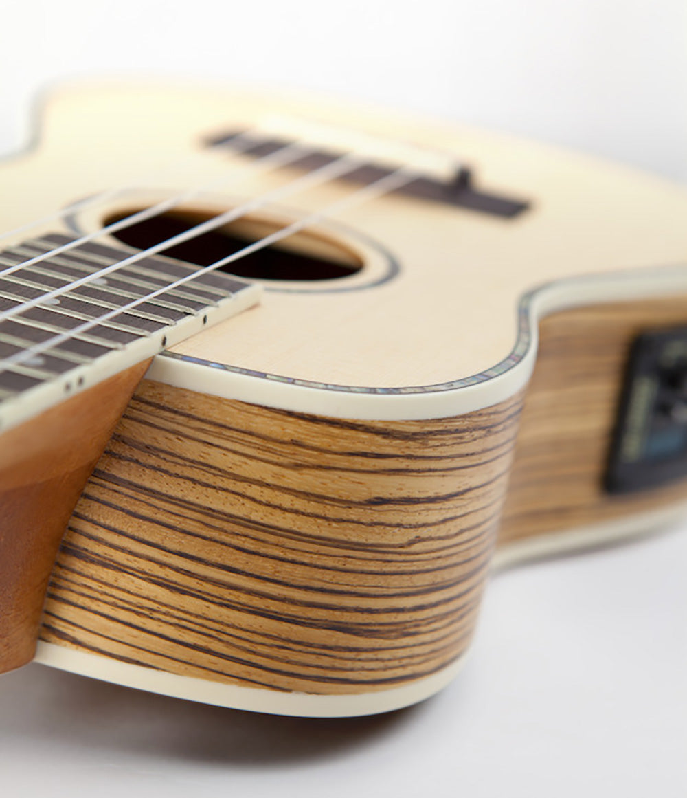 Reno RU320E Grand Koncert Ukulele m. Pickup og Tuner (Natur)