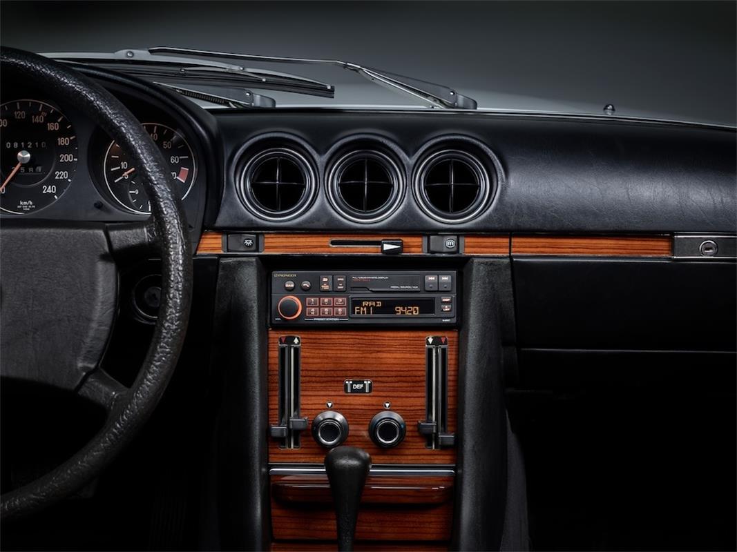 Pioneer SXT-C10PS Retro Bilradio m. DAB+ og Bluetooth