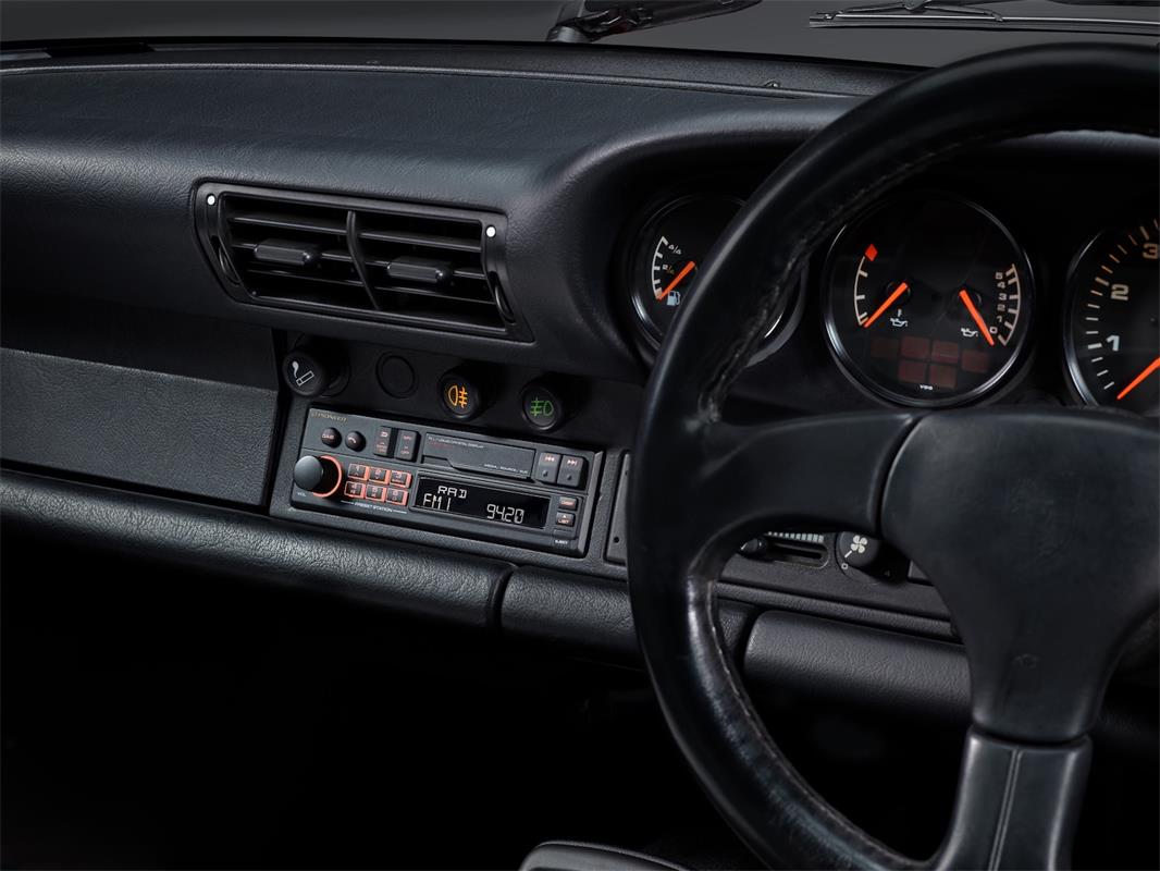 Pioneer SXT-C10PS Retro Bilradio m. DAB+ og Bluetooth