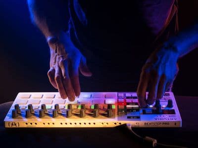Arturia Beatstep PRO MIDI-Controller