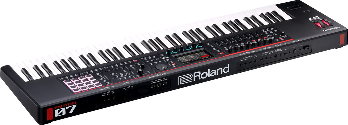 Roland Fantom-07 76 Synthesizer (Sort)