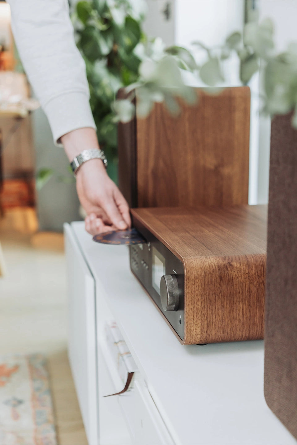 Pure Classic Stereo Hi-Fi System – DAB+, CD, Bluetooth, 100W, Valnød