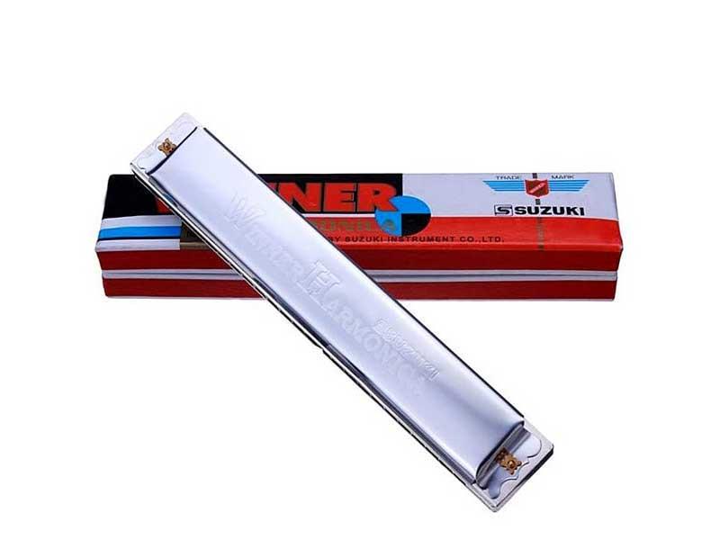 Suzuki W-24 Winner Tremolo Mundharmonika (C)