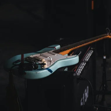 Fra Ed Sheeran til Bob Dylan - kom i gang med at spille fede guitar covers!