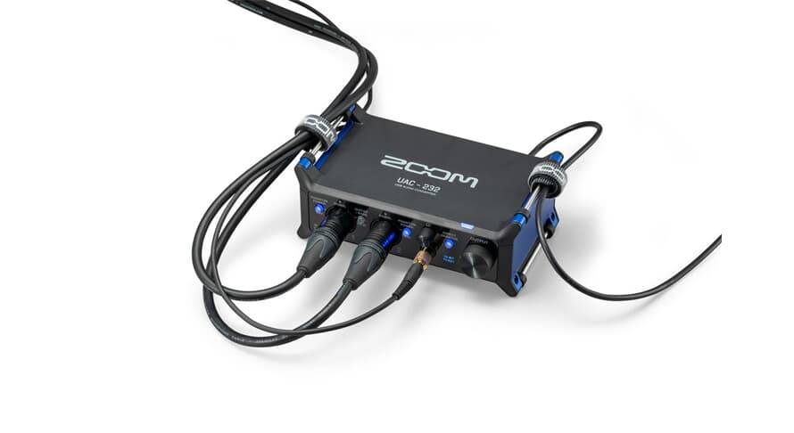 Zoom UAC-232 Lydkort