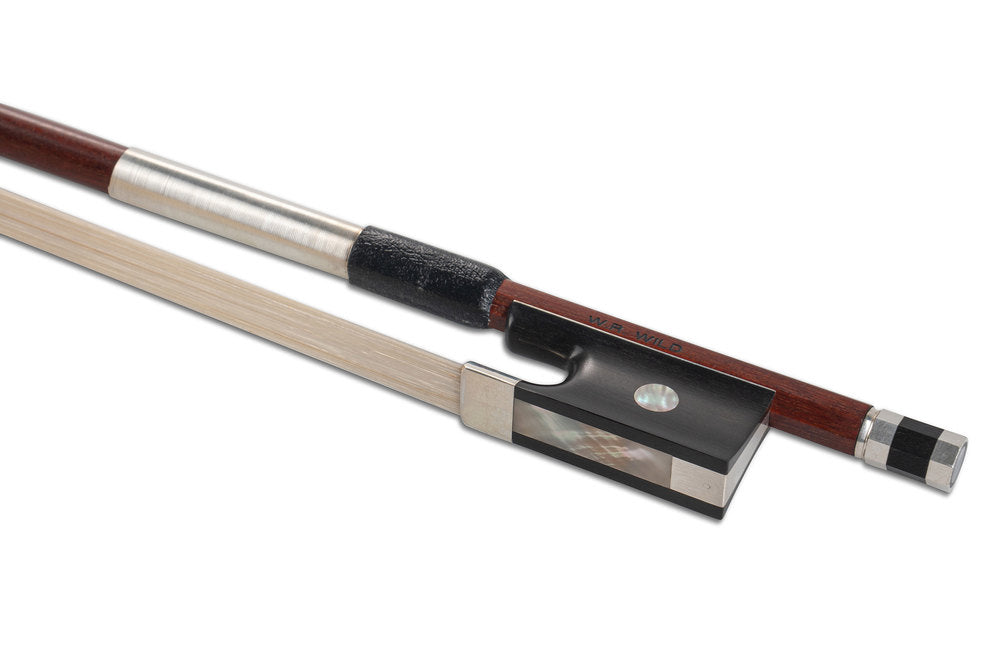 GEWA violinbue W.R. Wild, rund stang i pernambuco, sølvmonteret