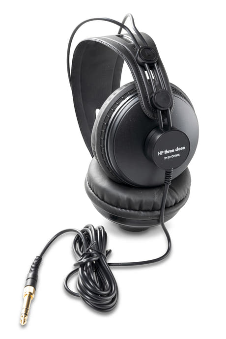 GEWA Headphones HP three close - P/U24