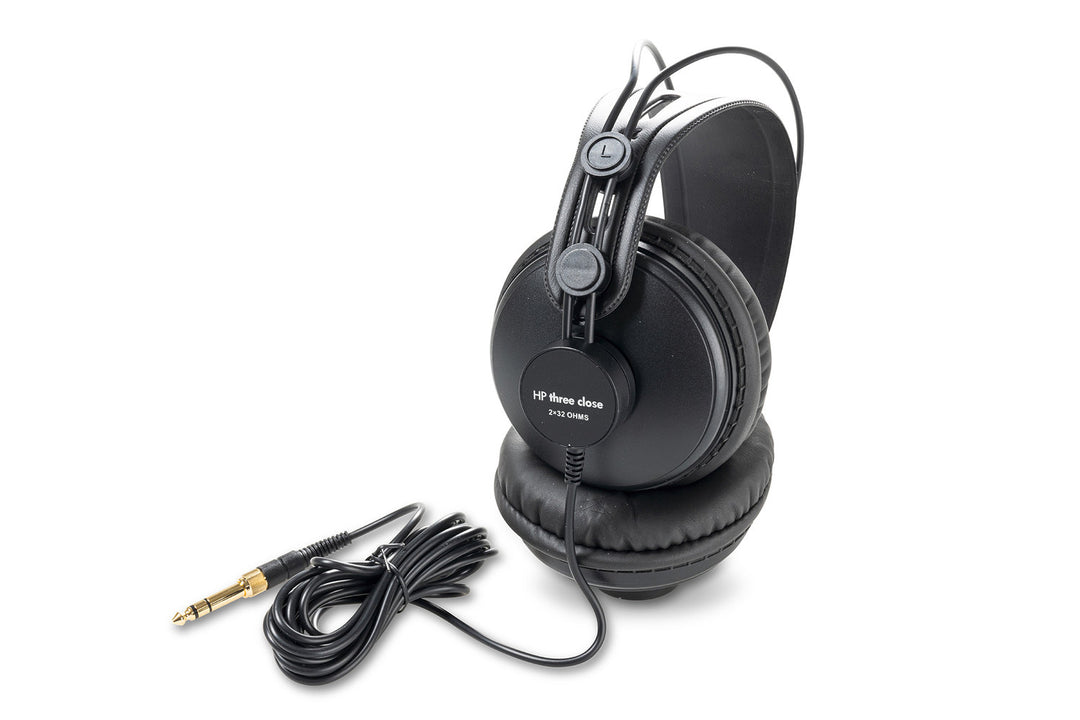 GEWA Headphones HP three close - P/U24