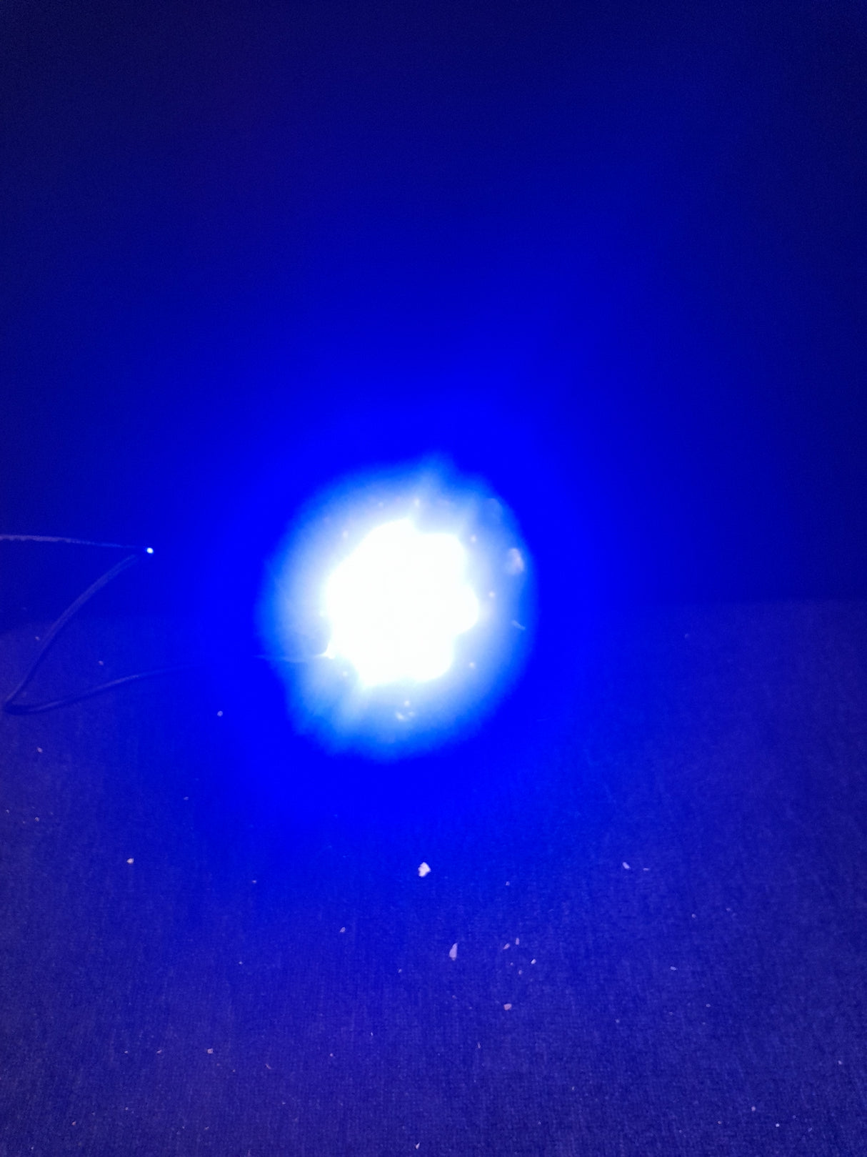 SAMPLEVARE - Marconi Parlampe 7x10W RGBW LED