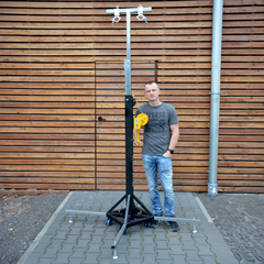 Hardman ST150 scenetårn med spil, 1,75 til 4,3 m, 150 kg
