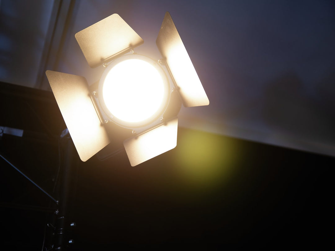 Eurolite LED Teaterspot COB 200 WW
