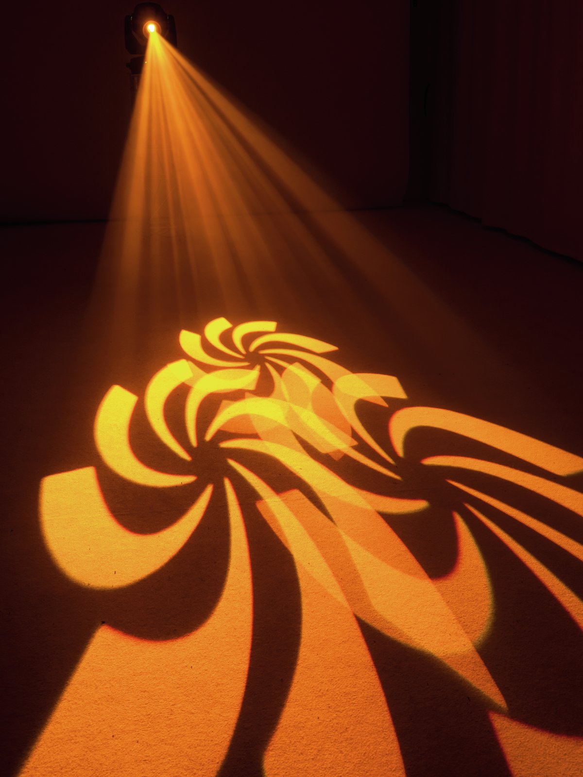 Eurolite LED TMH-S180 Moving Head Spot