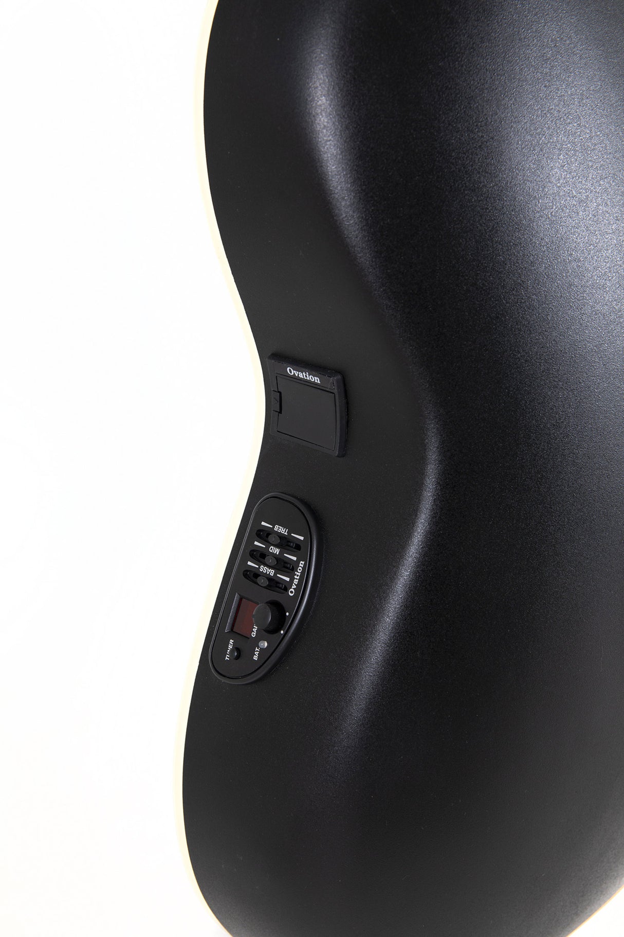 Ovation E-Acoustic Guitar Celebrity CS Standard Mid Cutaway - Natural (CS24L-4-G)