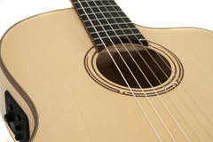 GEWA E-Acoustic classical guitar Pro Natura Silver Samba - E-Acoustic (Cutaway)