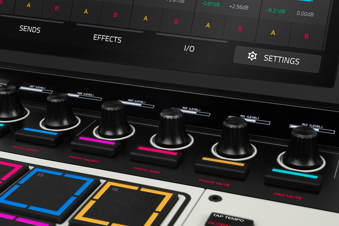 Akai Pro MPC XL – Standalone Production Workstation