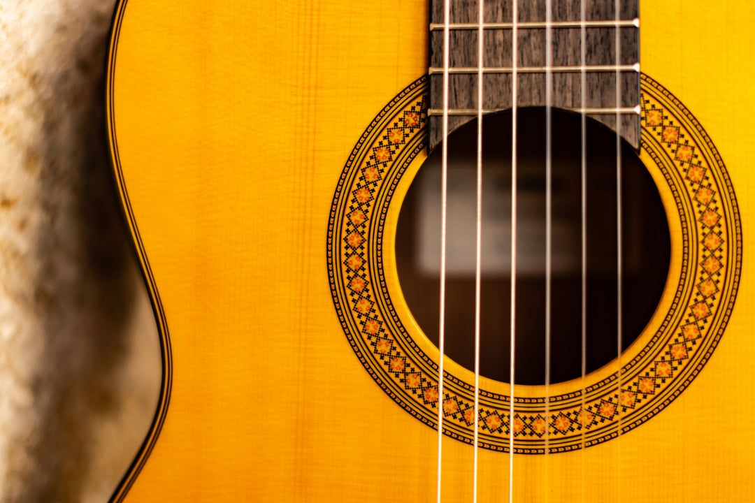 Yamaha CGX122MS Klassisk Spansk Guitar (Spruce Natural)