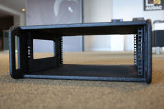 Caymon flightcase 19" insert rack 4 unit