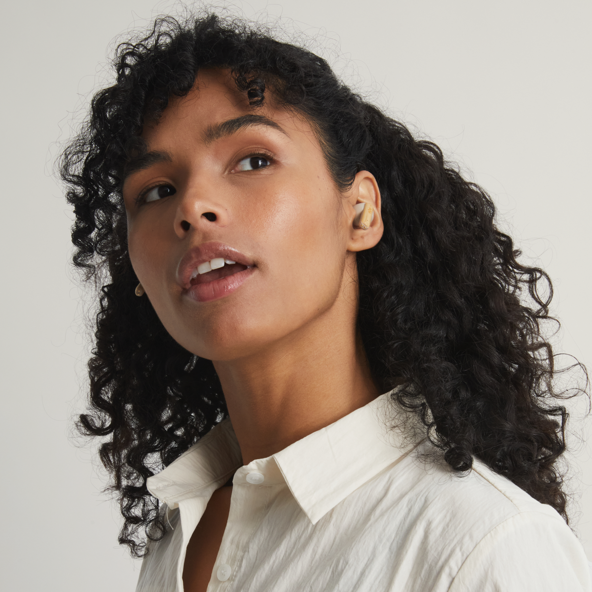 Marley Little Bird True Wireless Høretelefoner, Cream
