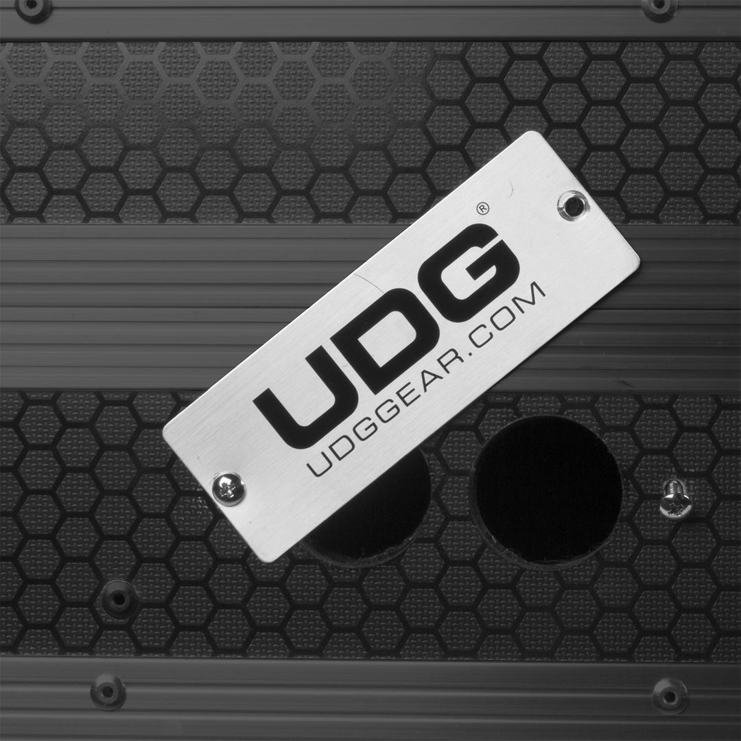 UDG Ultimate Flight Case NI Kontrol S2 MK3 Sort Plus (L)