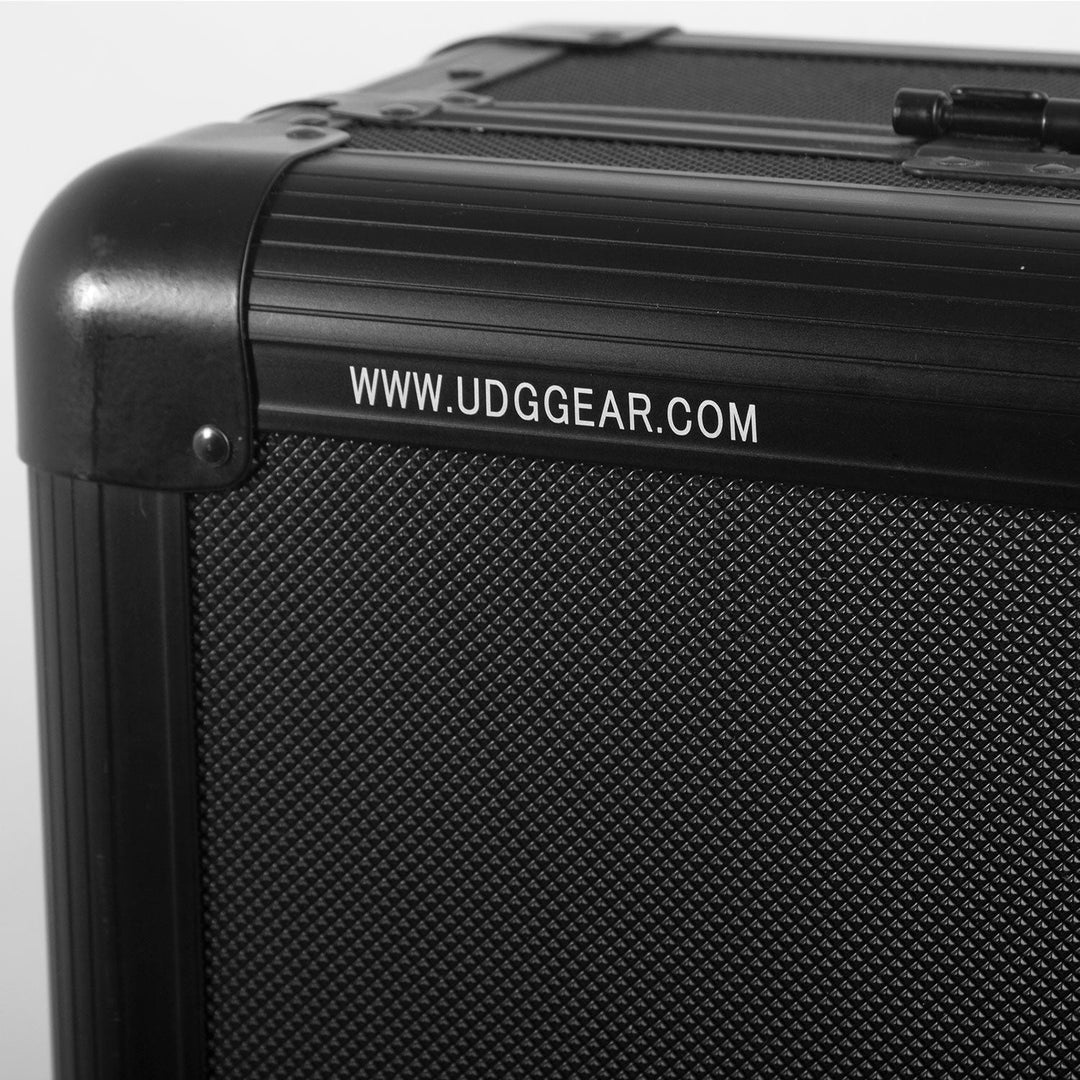 UDG Ultimate Aluminum Flight Case AlphaTheta DJM-V5 Sort