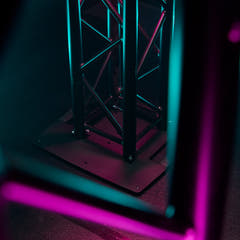 Gravity TWB 431 T B - Multifunktionel firkantet stål-tourbase med mulighed for trussmontering