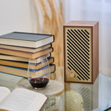 Tivoli Audio Model Two Digital Bluetooth Højttaler (Valnød/guld)