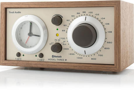 Tivoli Audio MODEL Three Minianlæg m. Bluetooth og USB (Valnød, Beige)
