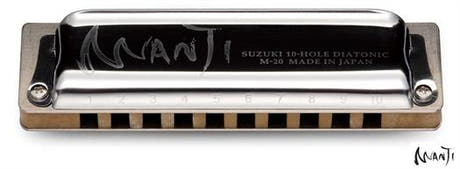 Suzuki Manji M-20 Natural Minor mundharmonika. Tone:  Bb