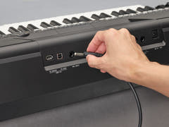 Yamaha PSR-SX600 Keyboard (Sort)
