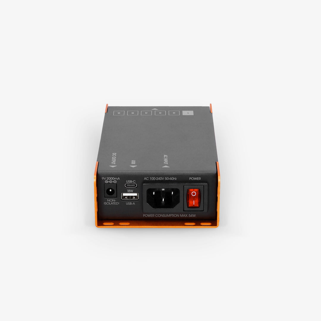 Palmer PWT 06 IEC - Universel strømforsyning til pedalboard med USB