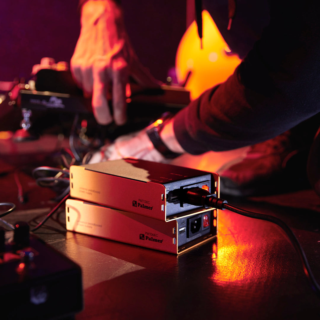 Palmer PWT 06 IEC - Universel strømforsyning til pedalboard med USB