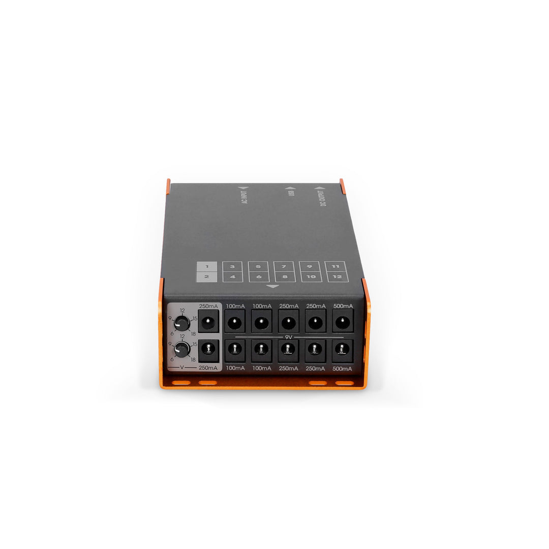 Palmer PWT 12 IEC - Universal strømforsyning til pedalboard med USB