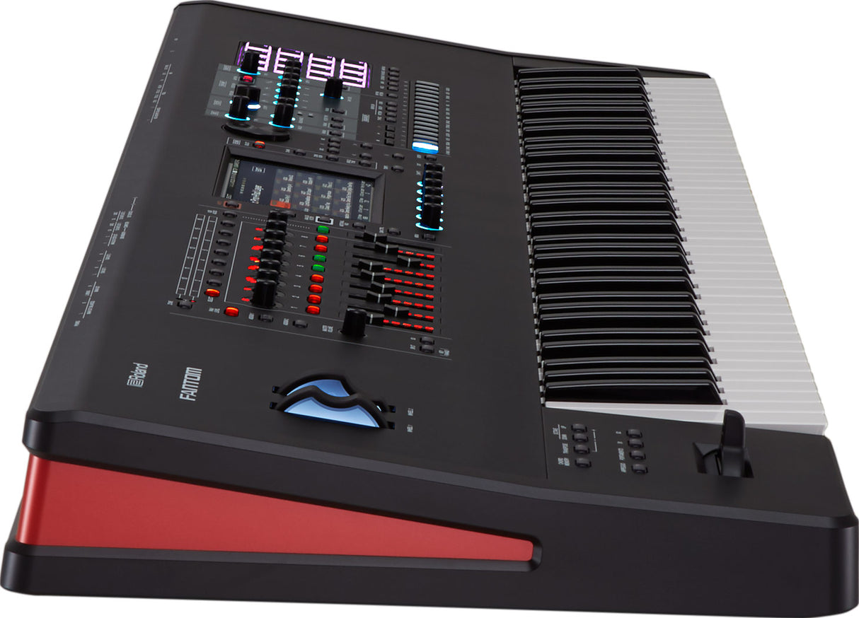 Roland Fantom 7 Synthesizer