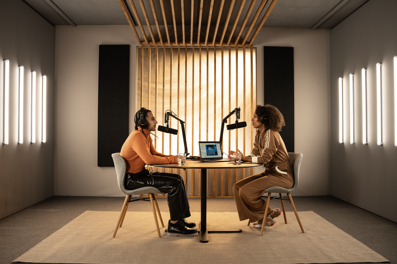 RETURVARE - Shure SM7dB Aktiv Dynamisk Podcast Mikrofon