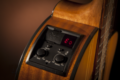 Takamine GC1CE-NAT Klassisk Spansk Guitar (Natur)
