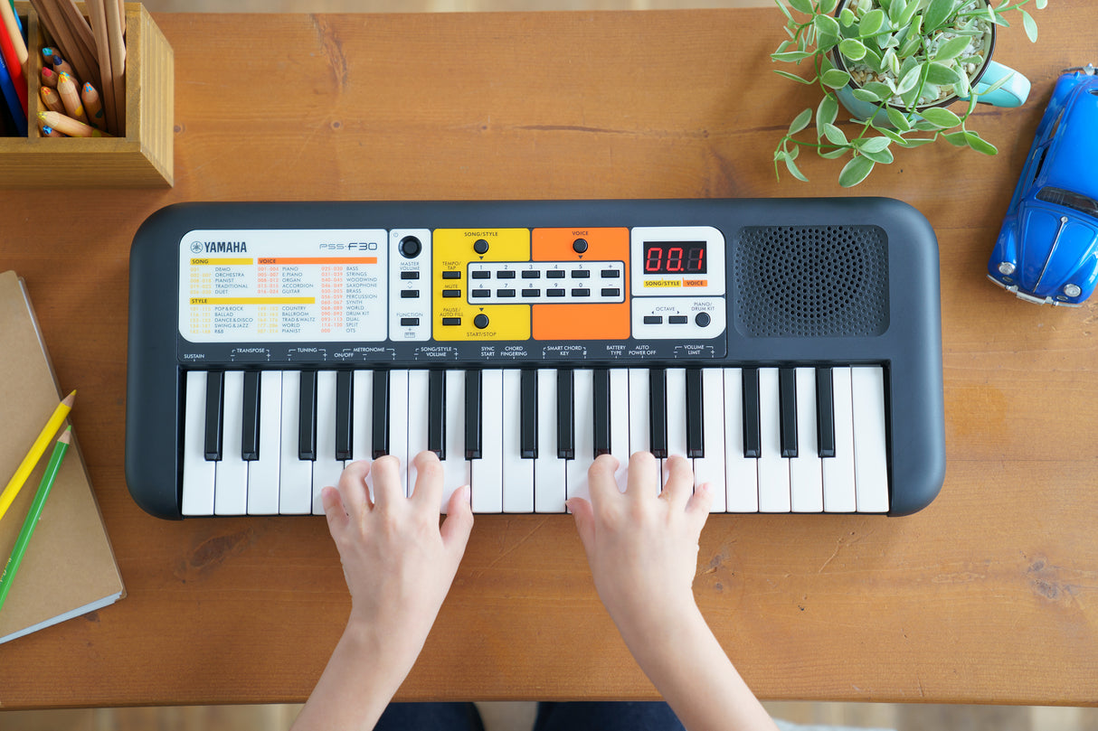 Yamaha PSS-F30 Børne Keyboard (Sort)
