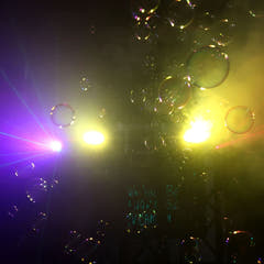Light4Me GIG SET 2 Festpakke – Røgmaskine, Boblemaskine & 4-i-1 Lyseffekt