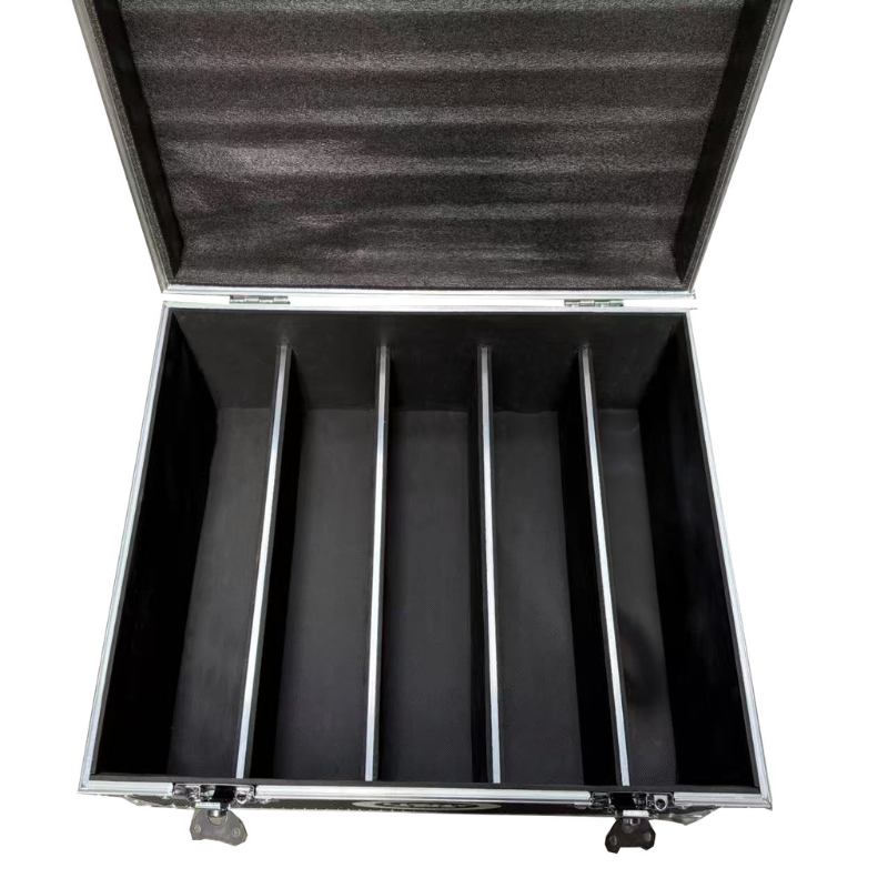 Flightcase til 4 x Light4Me VENOM STROBE