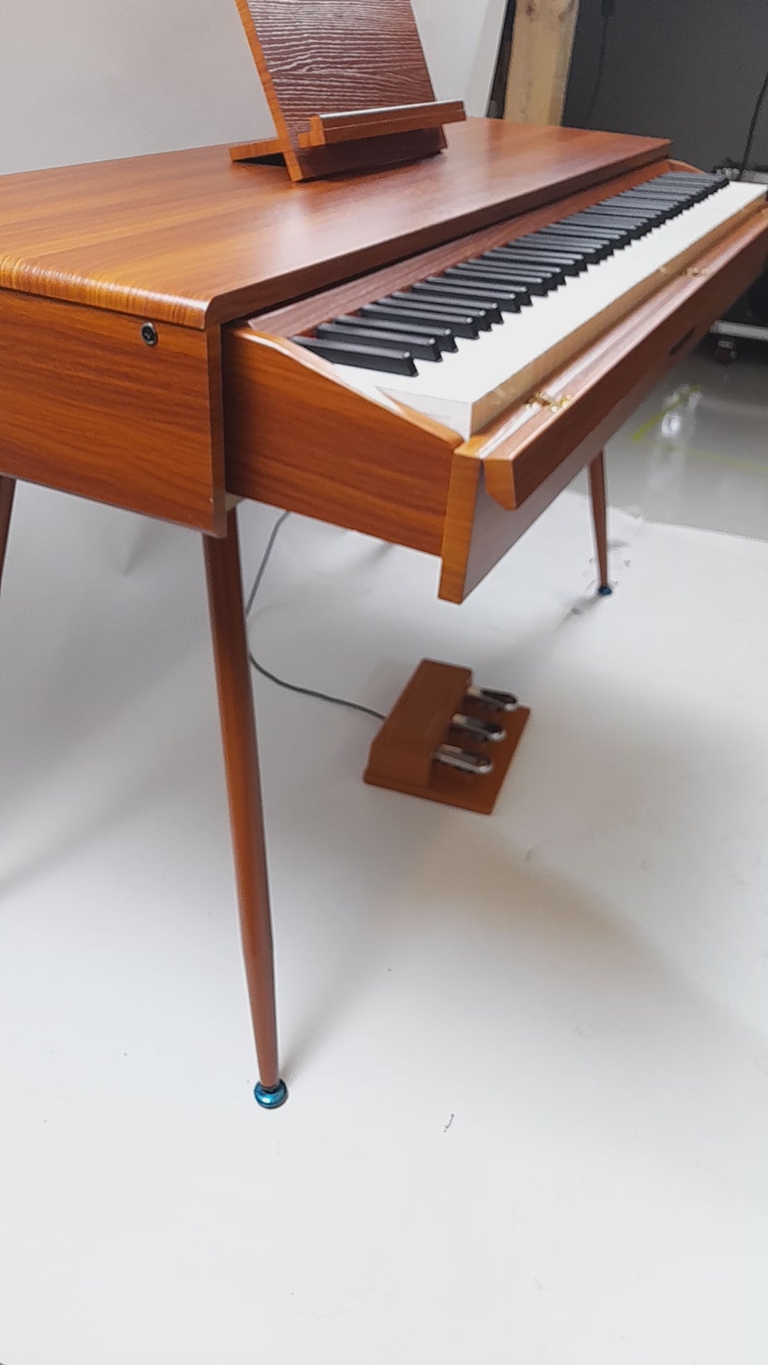 DEMOVARE - Grooveland S18 Elklaver (Teak)